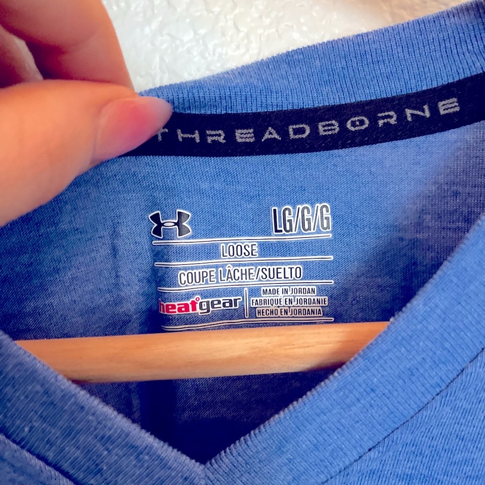 Underarmor Mens Loose fit Shirt - Picture 3 of 3